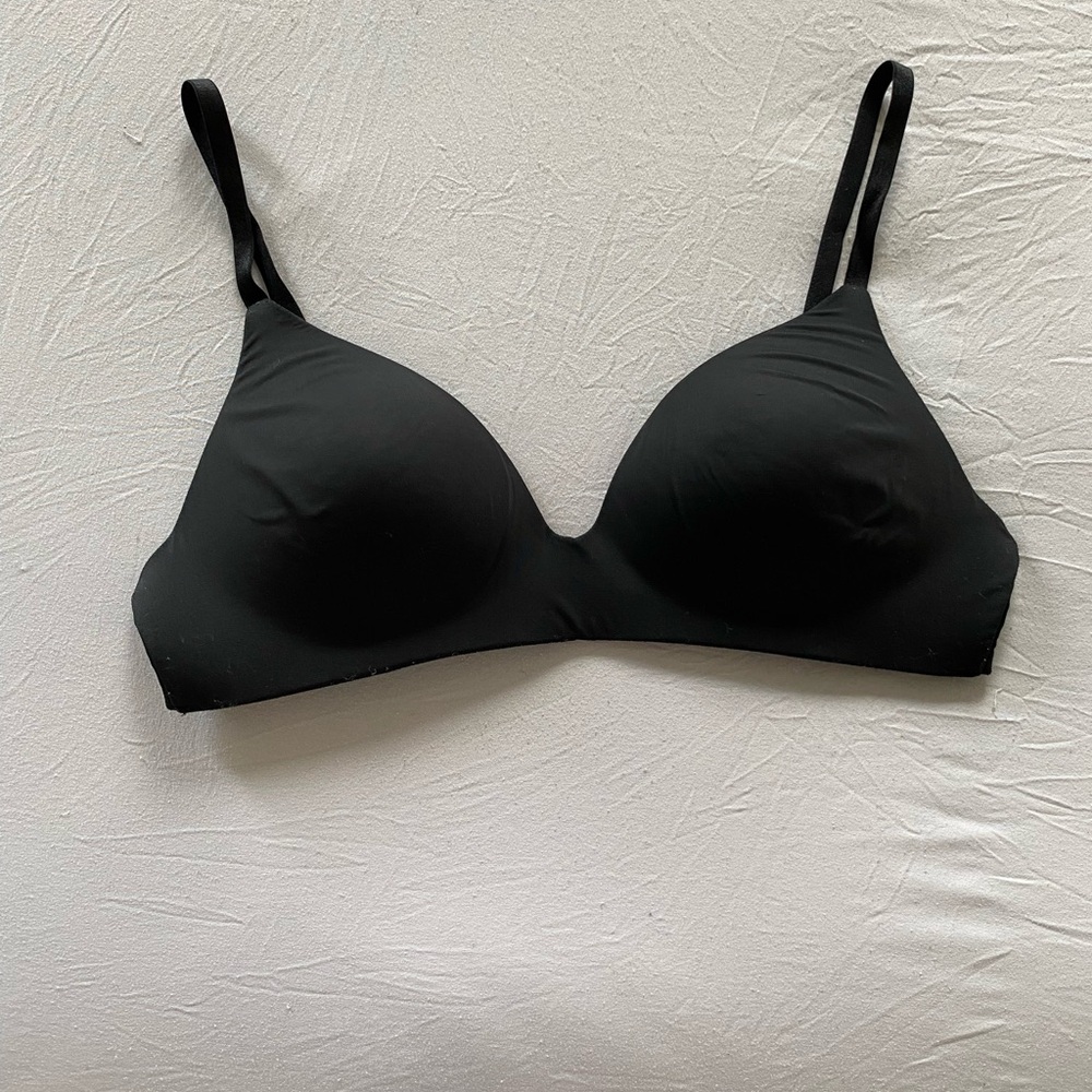 Victorias Secret Wireless Push-up Bra